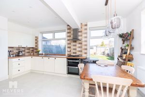 Photo 18- click for photo gallery